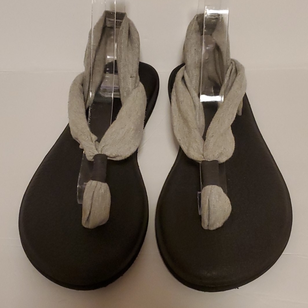 Sanuk gray yoga sling 2 sandals size 10